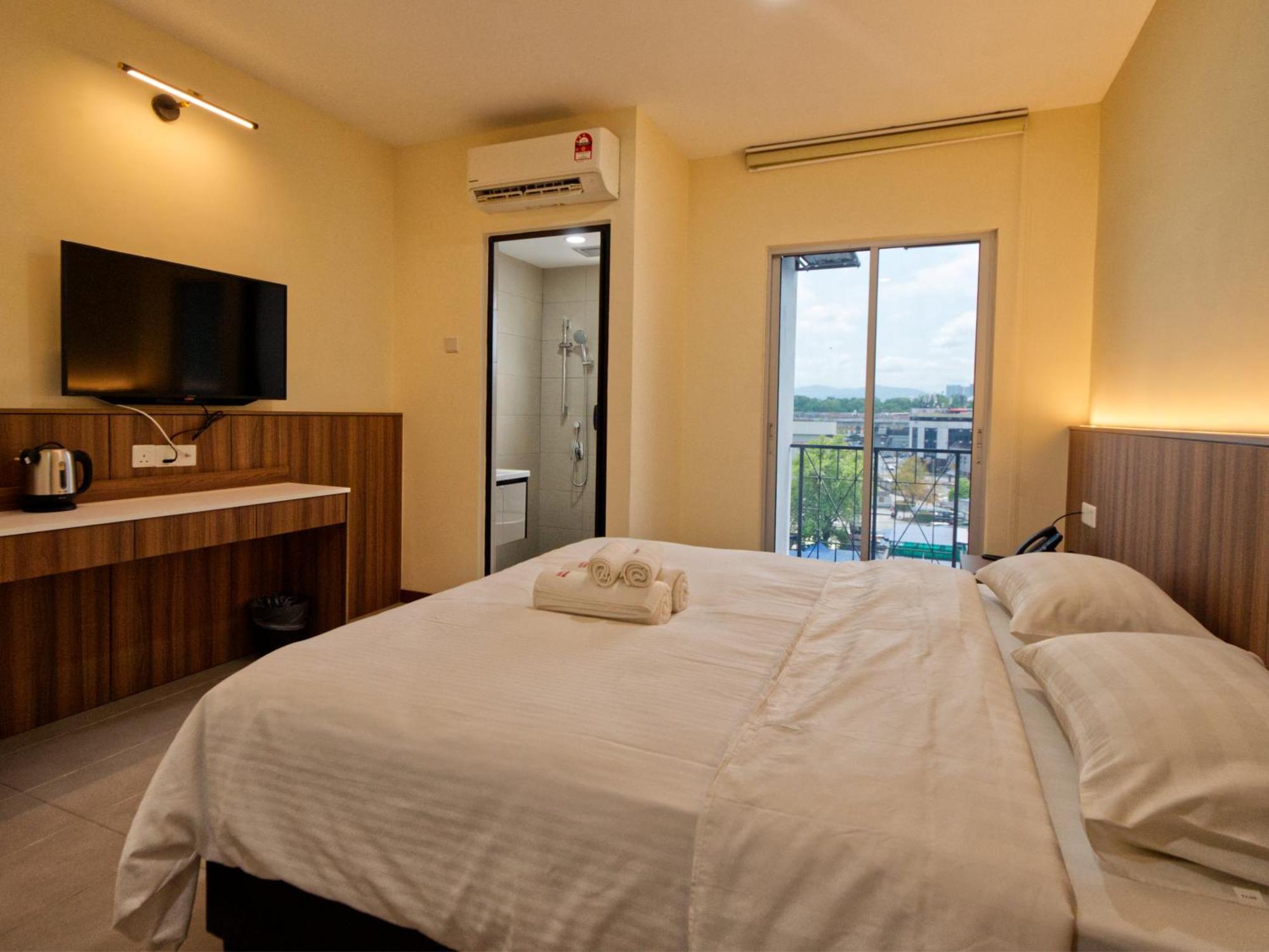 Weiss Hotels Kepong Baru Kampong Jawa Tengah Экстерьер фото