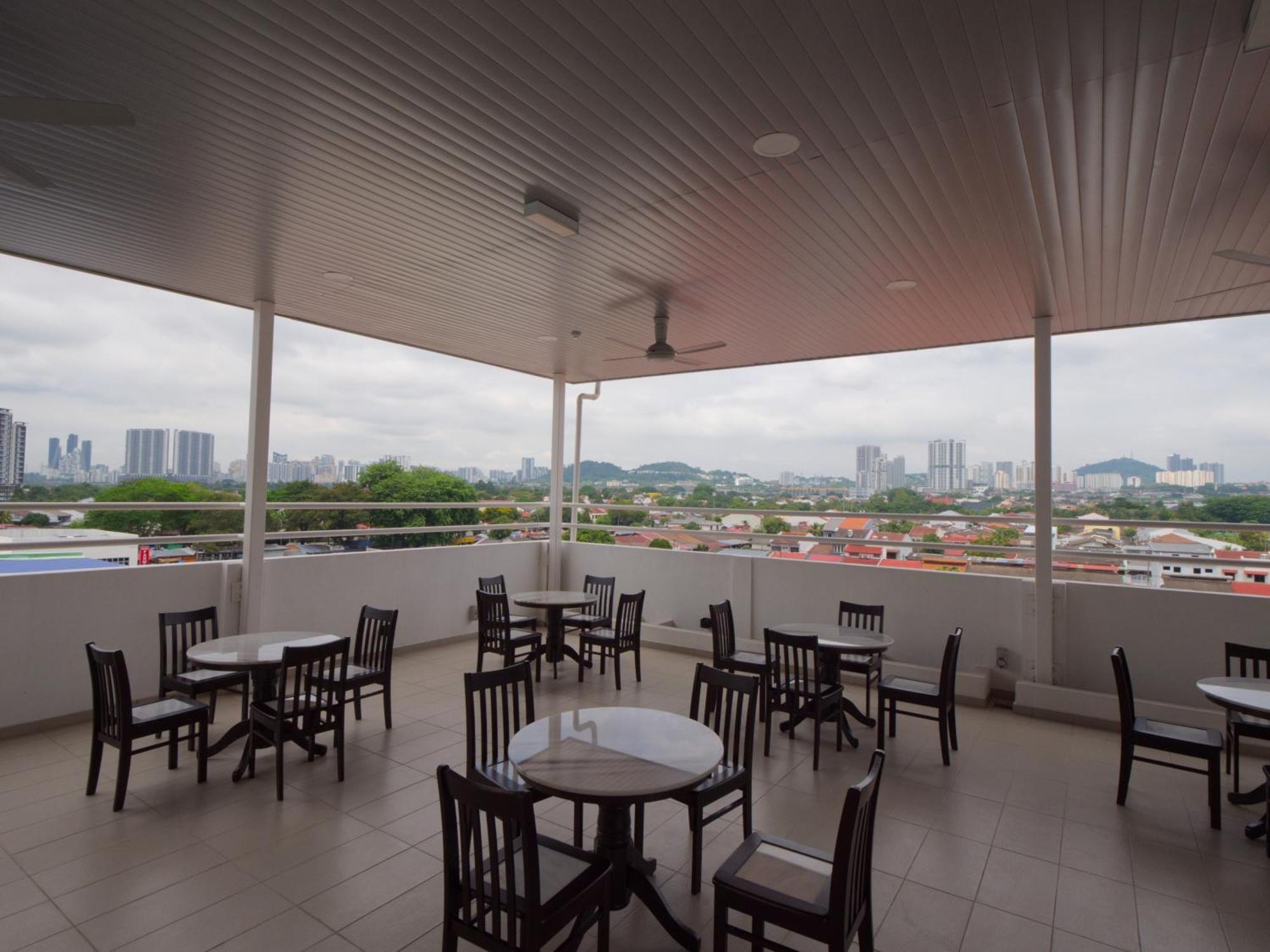 Weiss Hotels Kepong Baru Kampong Jawa Tengah Экстерьер фото