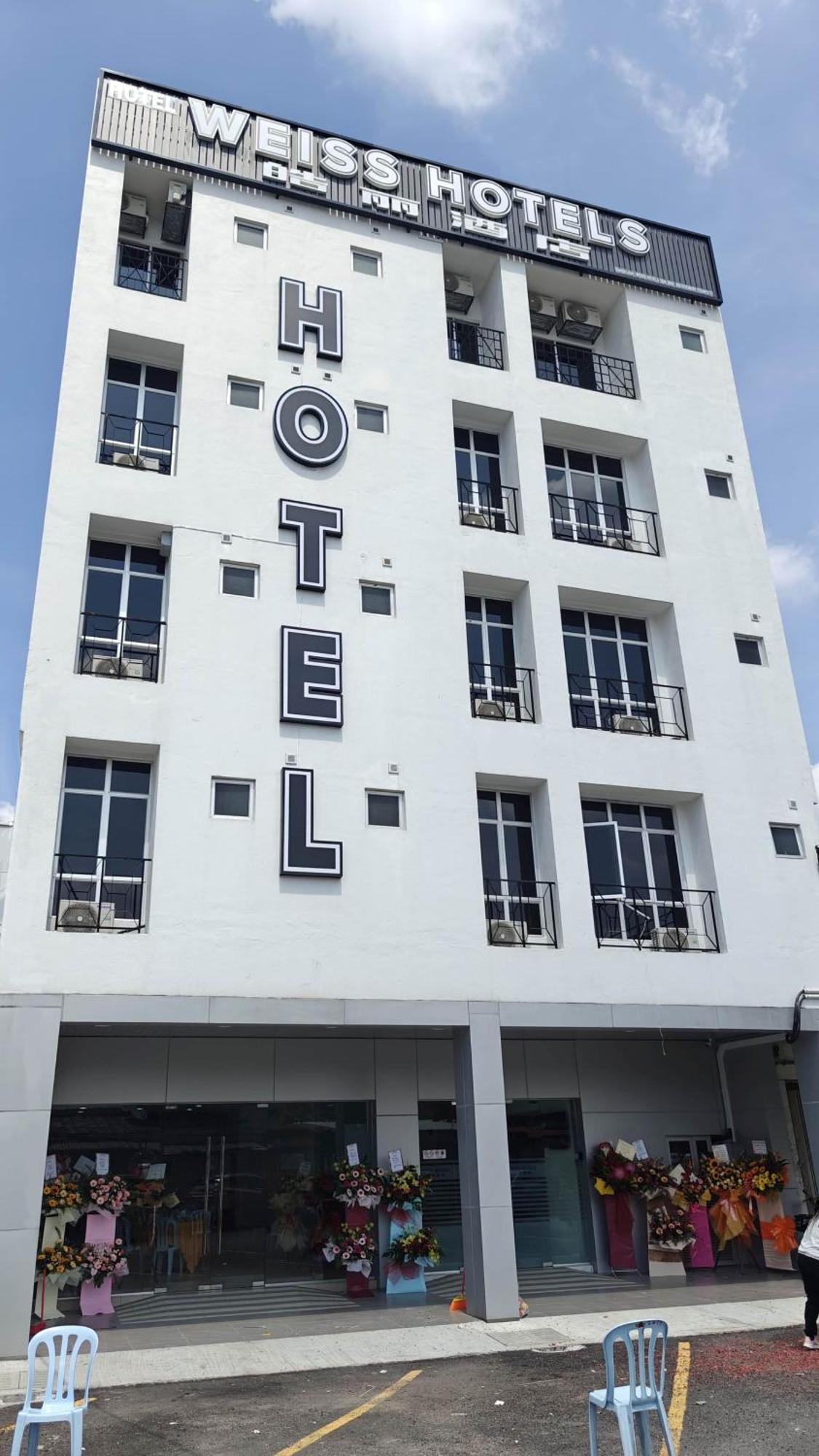 Weiss Hotels Kepong Baru Kampong Jawa Tengah Экстерьер фото